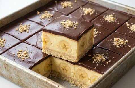 Brzi Banana Split Kolač: Nepečena fantazija za 20 minuta