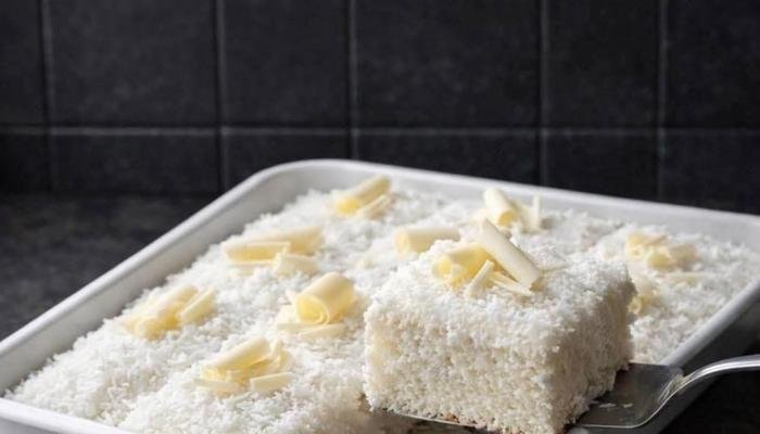 Beli kokos kolač na šolje – mekan, mirisan i jednostavan recept – Kroz Objektiv